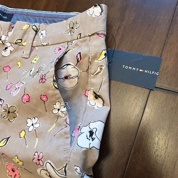 NWT Tommy Hillfiger Women's Hollywood Printed Mid-Rise Shorts Size 12 - Picture 3 of 15